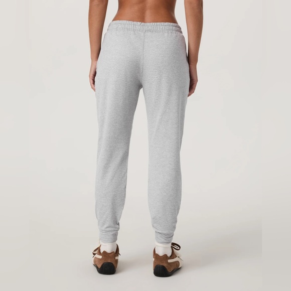 Vuori Women’s Performance Jogger Pants - Picture 2 of 7